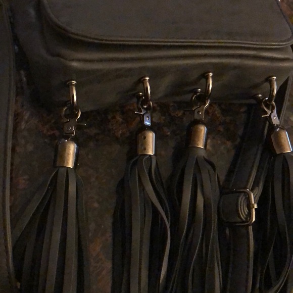 🖤Trendy Tassel Leather Bag🖤 - Picture 6 of 16